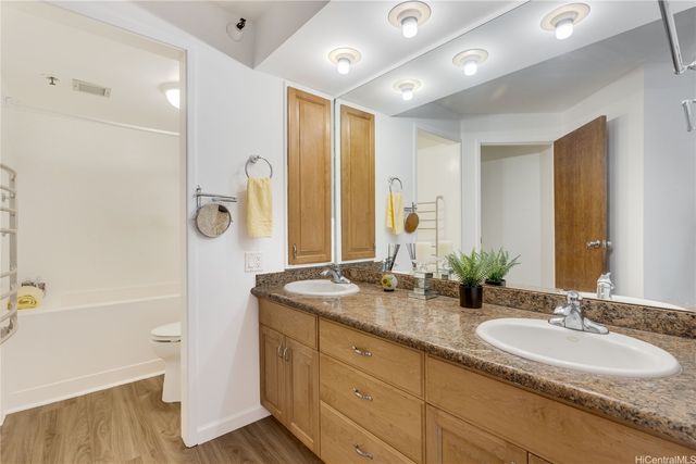 38 S Judd Street 1B, Honolulu, HI 96817