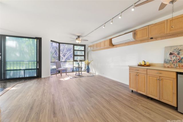 38 S Judd Street 1B, Honolulu, HI 96817