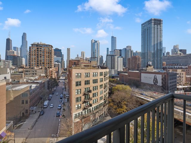 600 N Kingsbury Street 906, Chicago, IL 60654