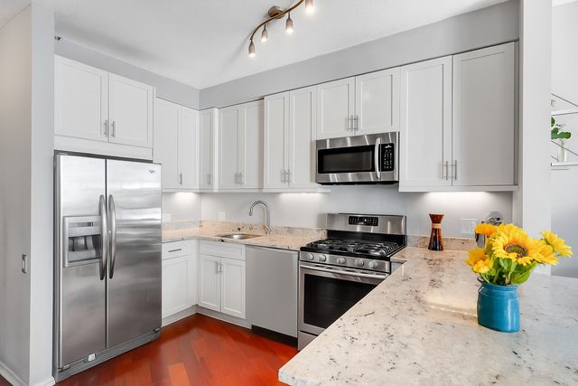 600 N Kingsbury Street 906, Chicago, IL 60654