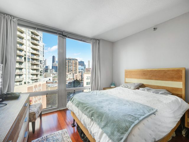 600 N Kingsbury Street 906, Chicago, IL 60654