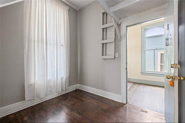 1902 Church St 6, Galveston, TX 77550