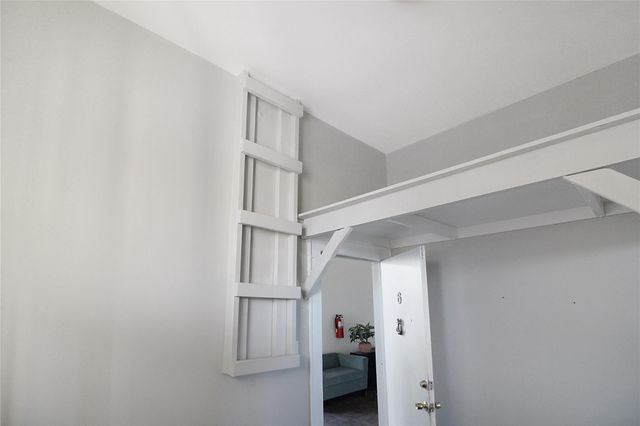 1902 Church St 6, Galveston, TX 77550