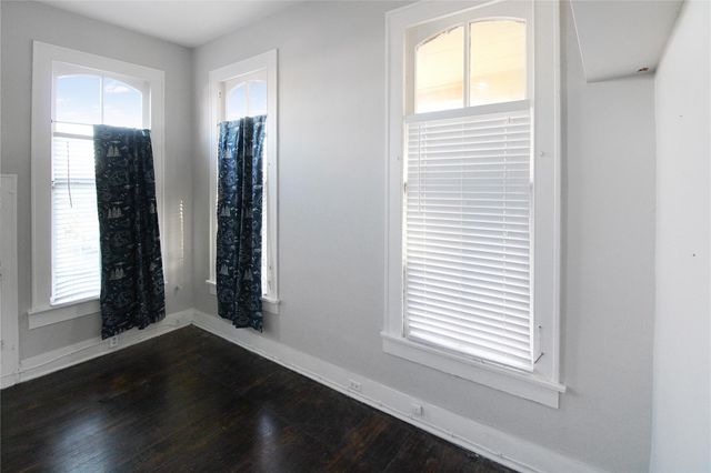 1902 Church St 6, Galveston, TX 77550