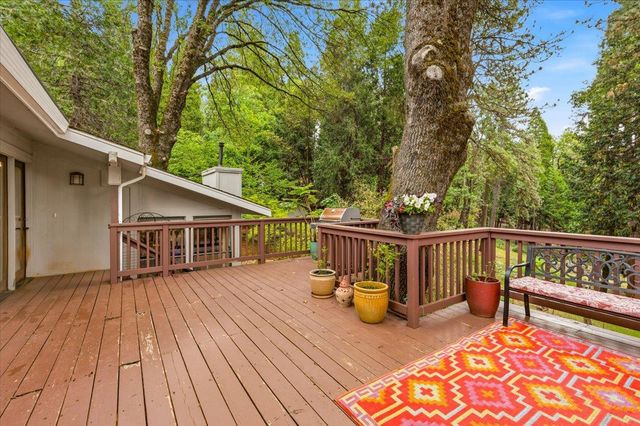 12669 Greenfields Way, Grass Valley, CA 95945