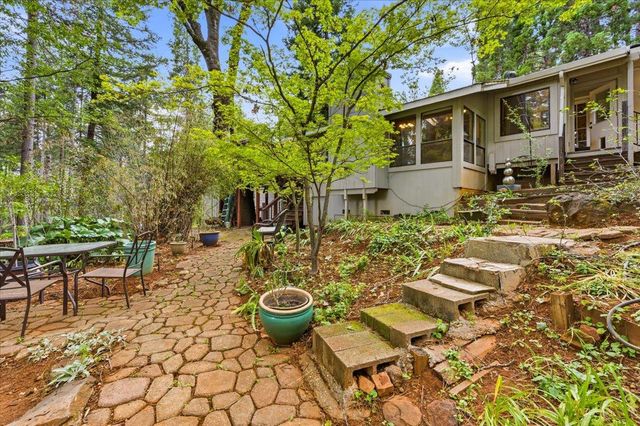 12669 Greenfields Way, Grass Valley, CA 95945