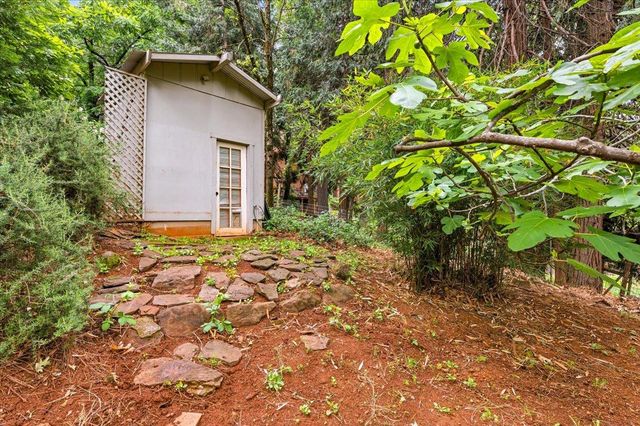 12669 Greenfields Way, Grass Valley, CA 95945
