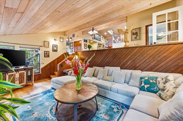 12669 Greenfields Way, Grass Valley, CA 95945