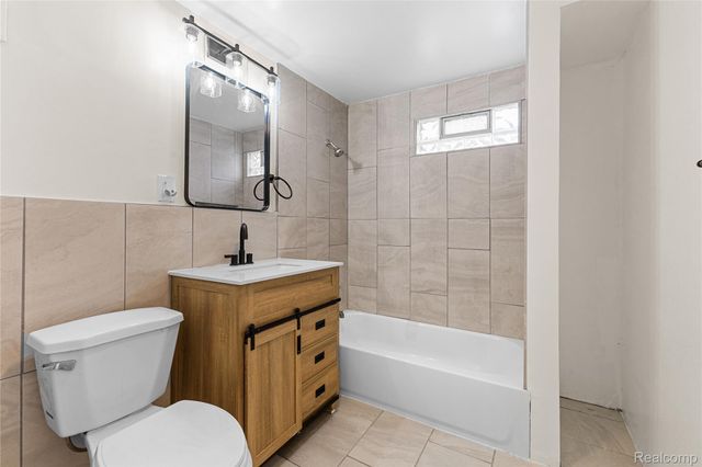 14856 Santa Rosa Drive, Detroit, MI 48238