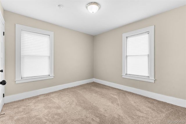 14856 Santa Rosa Drive, Detroit, MI 48238