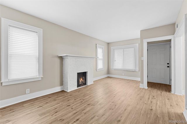 14856 Santa Rosa Drive, Detroit, MI 48238