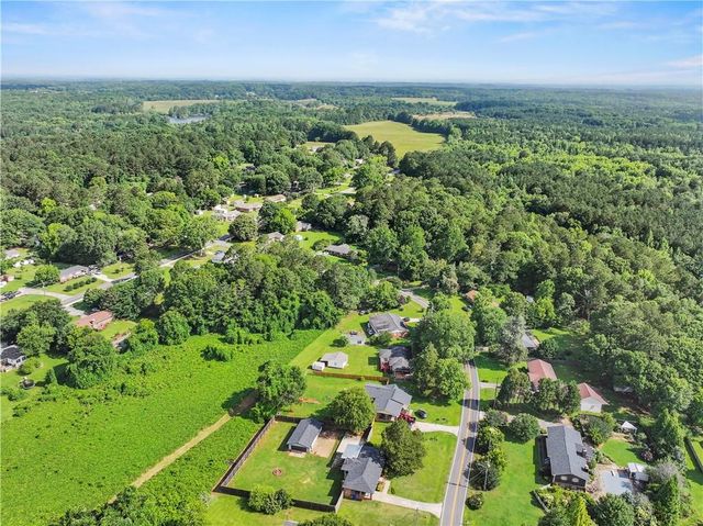 617 Lakeview Drive, Monroe, GA 30656
