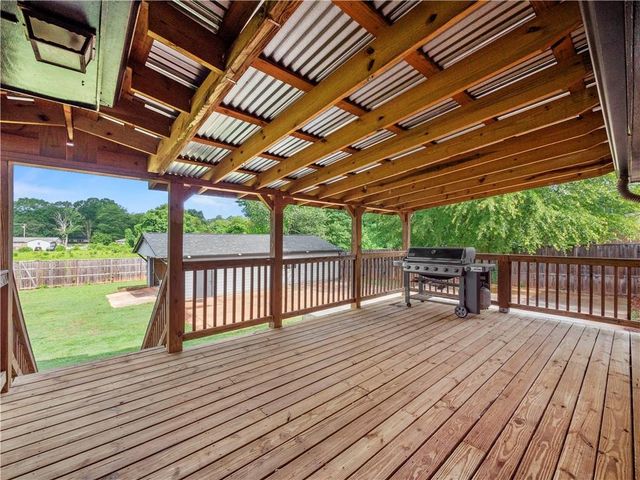 617 Lakeview Drive, Monroe, GA 30656