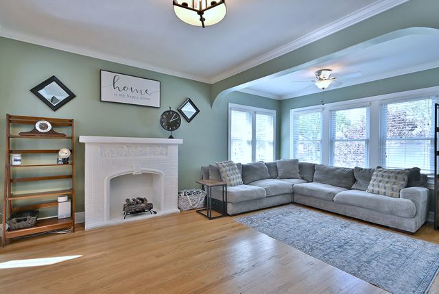 1429 Gunderson Avenue, Berwyn, IL 60402