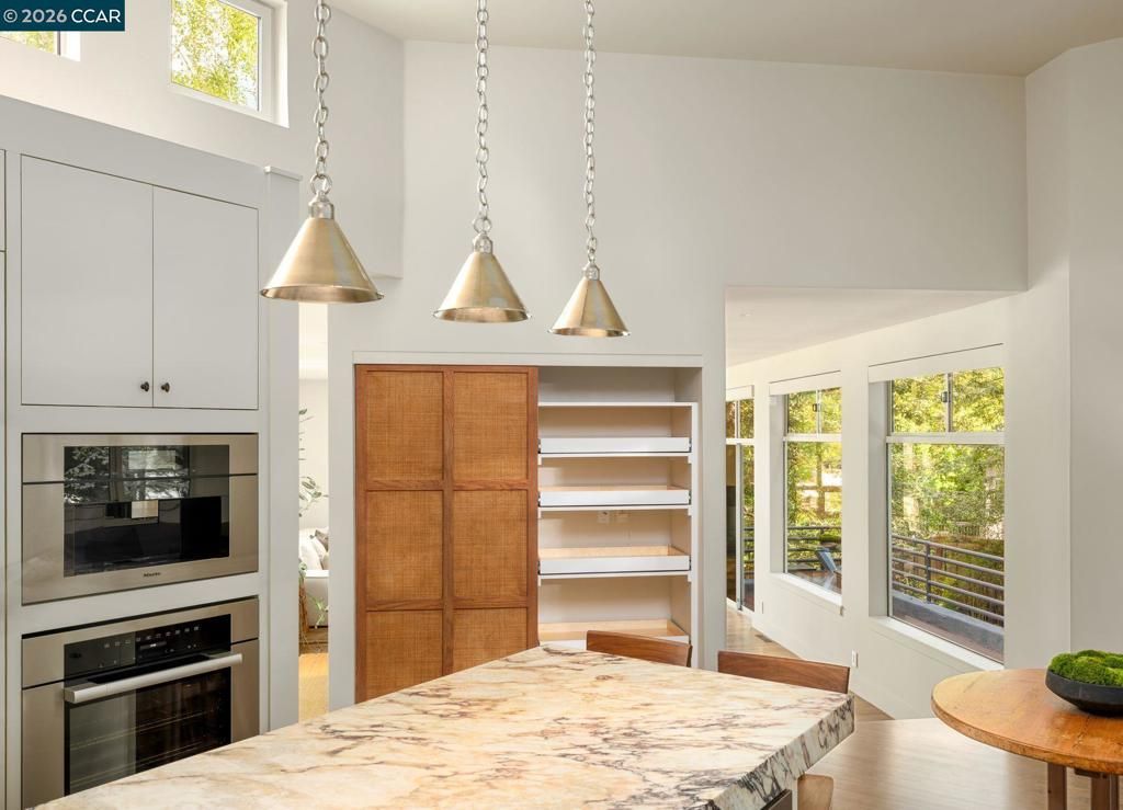 Image 13 of property listing at 6 Dorothy Pl, Berkeley, CA 94705