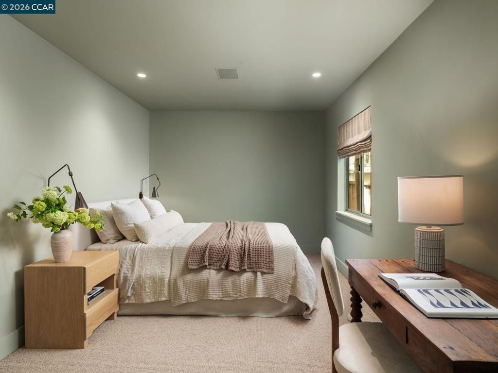 Image 26 of property listing at 6 Dorothy Pl, Berkeley, CA 94705