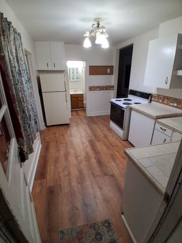 4712 Jefferson Avenue, Midland, MI 48640