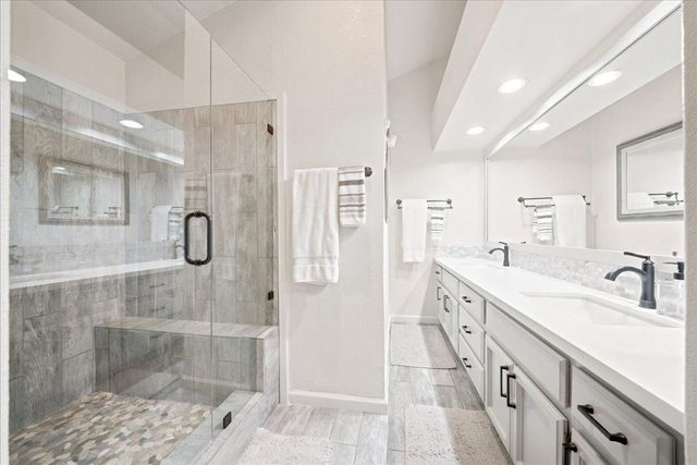 903 Graf Ct, Roseville, CA 95661