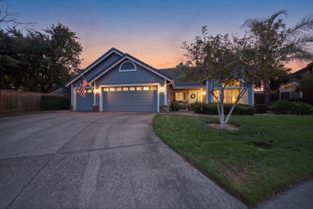 903 Graf Ct, Roseville, CA 95661