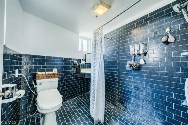 151 Grace, La Habra, CA 90631