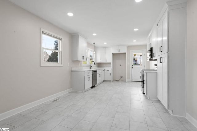 207 Arch Drive, Greer, SC 29651