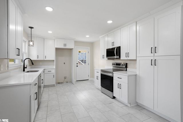 207 Arch Drive, Greer, SC 29651