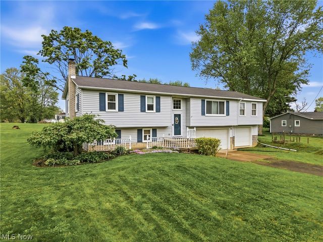 42866 Apples Way Drive, Leetonia, OH 44431
