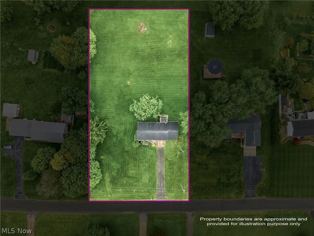 42866 Apples Way Drive, Leetonia, OH 44431