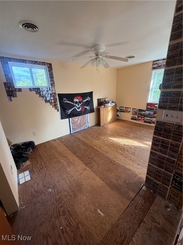 1945 Norwood Street NW, Warren, OH 44485