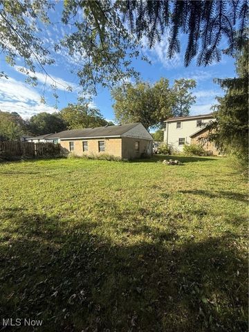 1945 Norwood Street NW, Warren, OH 44485