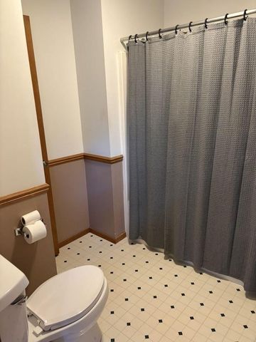 29 Westend Circle, Madison, WI 53704