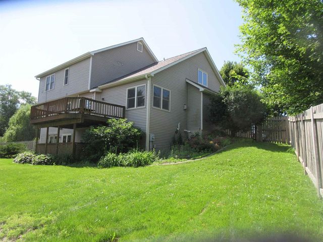29 Westend Circle, Madison, WI 53704