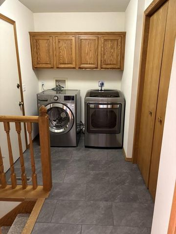 29 Westend Circle, Madison, WI 53704
