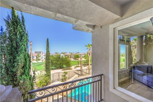 2068 Orchard Mist Street, Las Vegas, NV 89135