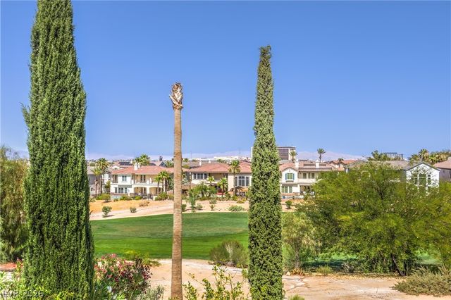2068 Orchard Mist Street, Las Vegas, NV 89135