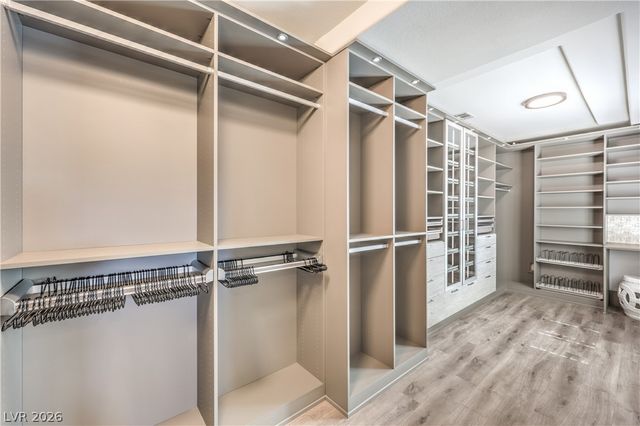 2068 Orchard Mist Street, Las Vegas, NV 89135