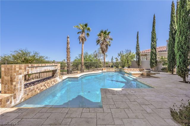 2068 Orchard Mist Street, Las Vegas, NV 89135