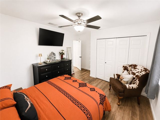 7674 Dallas St, Corpus Christi, TX 78413