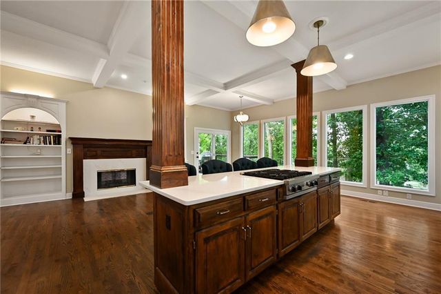 14517 W 49th Street, Shawnee, KS 66216