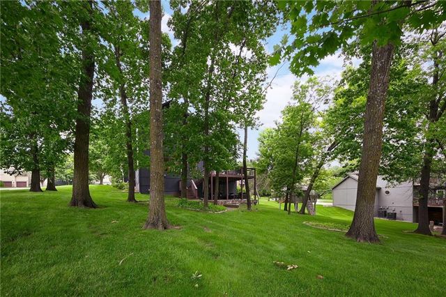 14517 W 49th Street, Shawnee, KS 66216