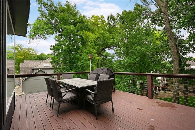 14517 W 49th Street, Shawnee, KS 66216