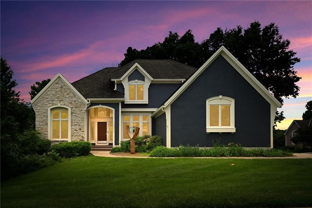 14517 W 49th Street, Shawnee, KS 66216