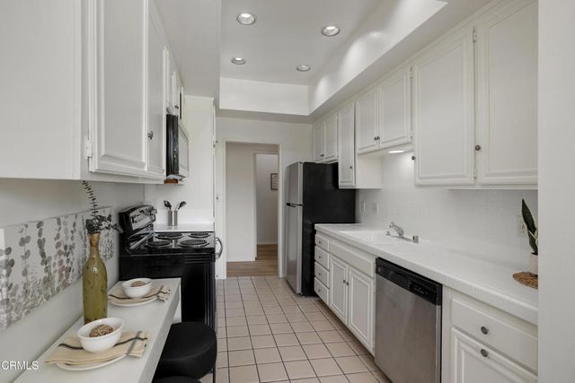 497 E California Boulevard 203, Pasadena, CA 91106