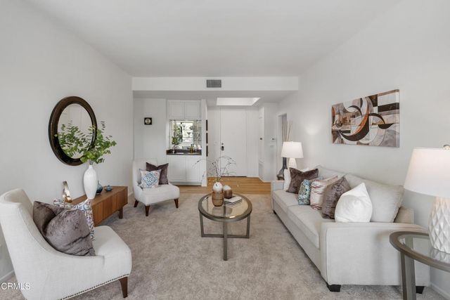 497 E California Boulevard 203, Pasadena, CA 91106