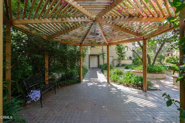 497 E California Boulevard 203, Pasadena, CA 91106