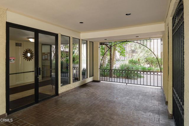 497 E California Boulevard 203, Pasadena, CA 91106