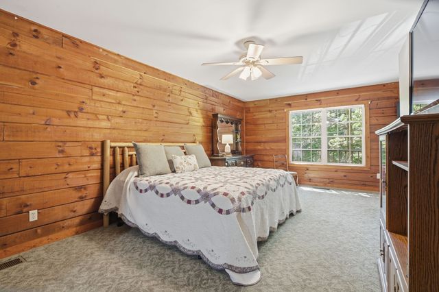 680 Lakeside Dr, Smithville, TN 37166