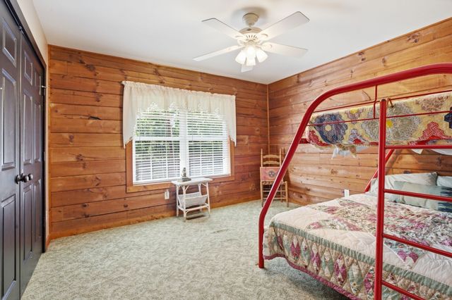 680 Lakeside Dr, Smithville, TN 37166