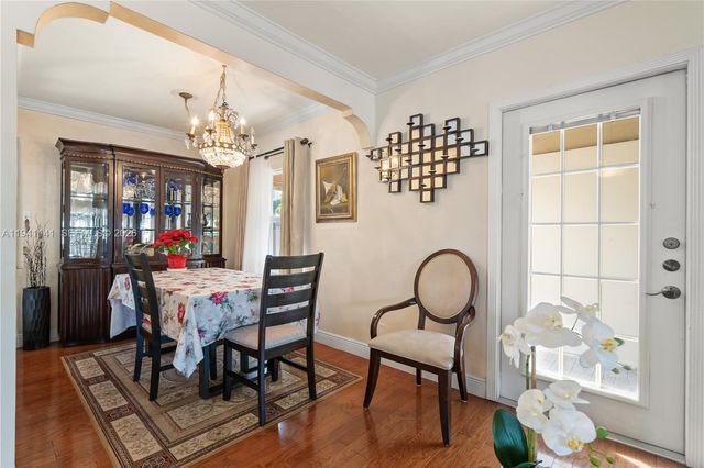 800 NE 6th St 1, Fort Lauderdale, FL 33304