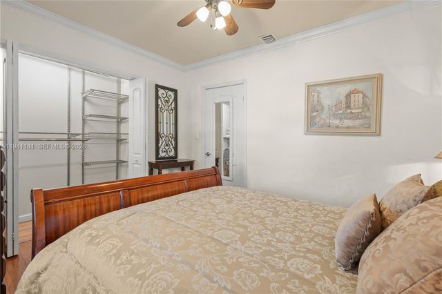 800 NE 6th St 1, Fort Lauderdale, FL 33304